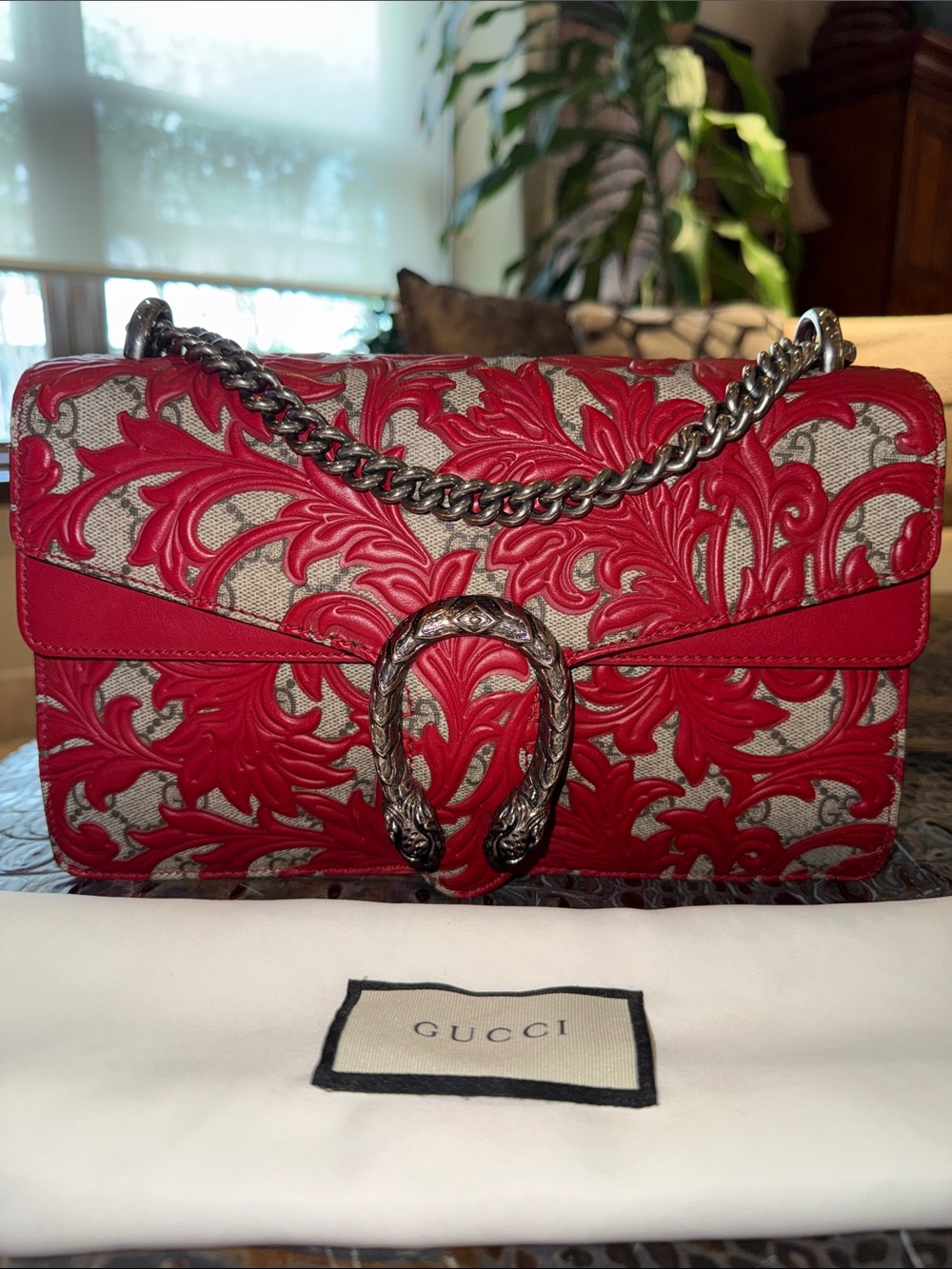 Gucci Supreme Canvas & Red
Arabesque Small Dionysus Shoulder Bag - Picture 2 of 14
